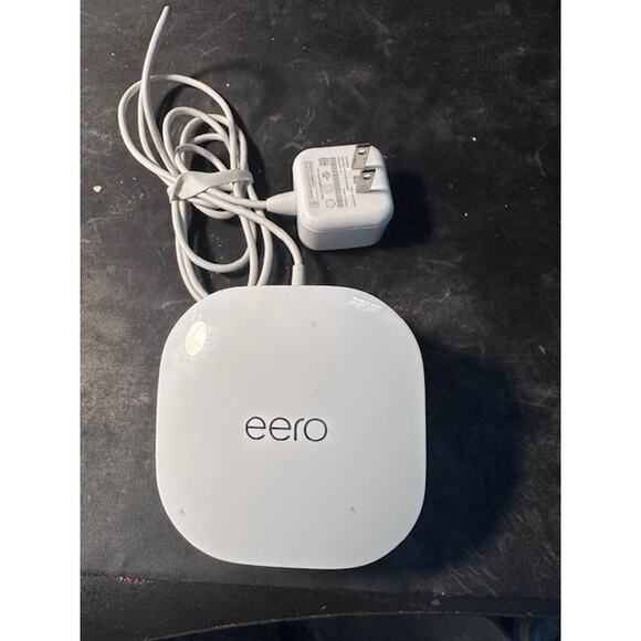 eero 6 Mesh Wi-Fi Extender - Picture 2 of 2